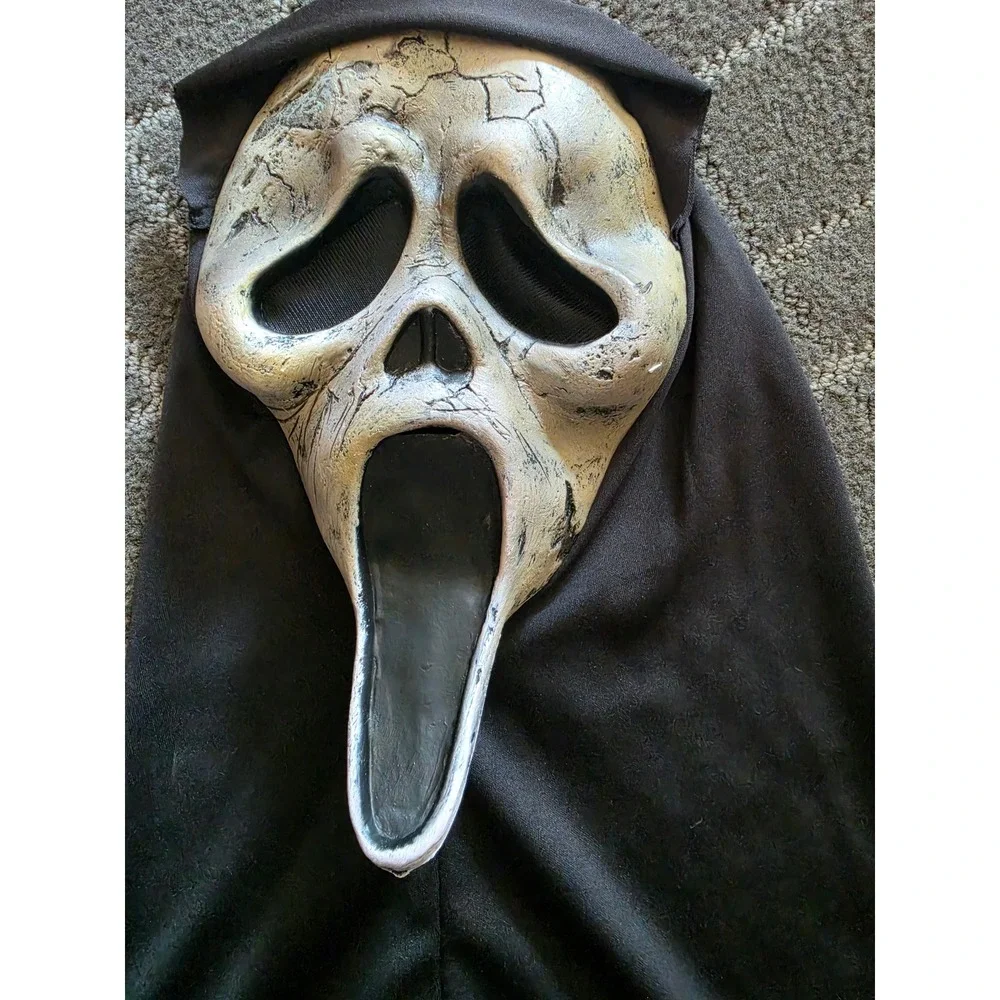 Fun World Ghost Face Aged Mask Scream Horror Slasher Costume Hooded 93559PDQWM